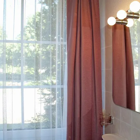 ゲストハウス Landhaus Lobber Hof ロープベ